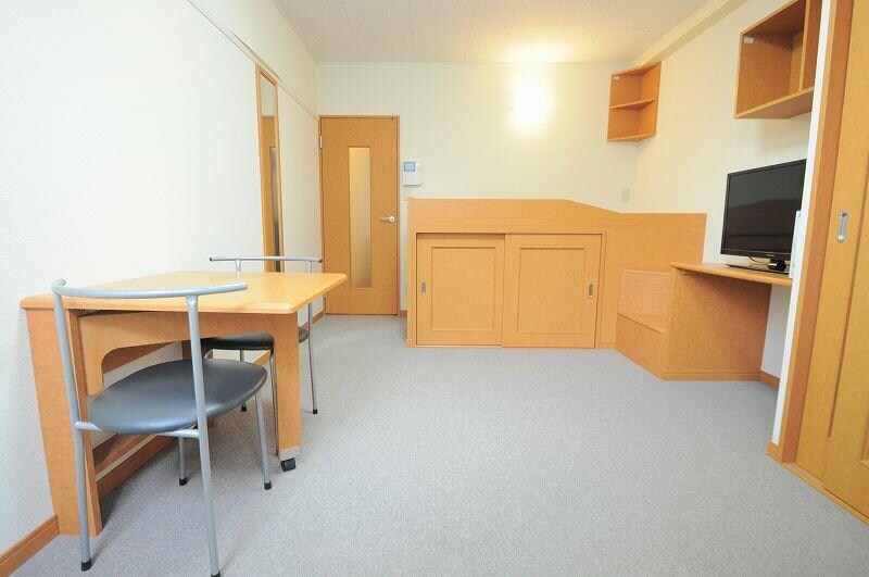 物件内観写真2　(2Fフローリング)