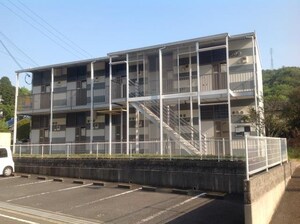 レオパレスはーとぼっくすＳ外観写真