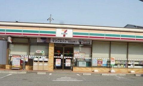 物件内観写真13　(セブンイレブン　鳥羽店まで700m)