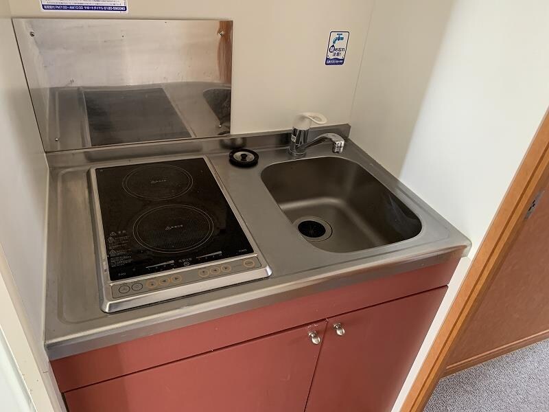 物件内観写真4　(2口ラジエントヒーターコンロ。)