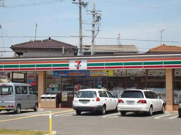 居室(セブンイレブン加古川野口町良野店まで400ｍ)