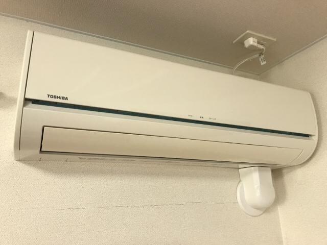 物件内観写真10　(エアコン１台付き)