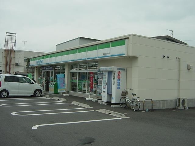 物件内観写真12　(ファミリーマートまで420ｍ)