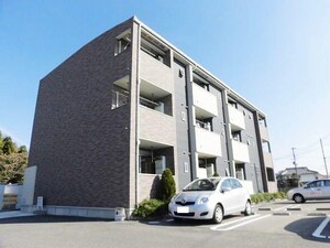 ファーストヒルズ外観写真