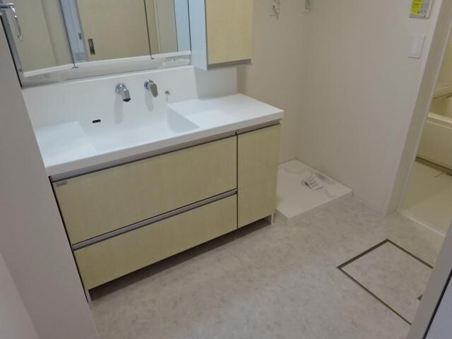 物件内観写真7　(洗面)