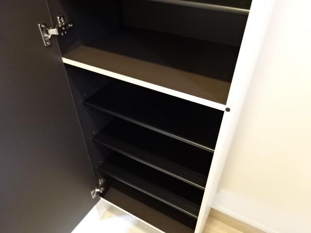 物件内観写真8　(収納)