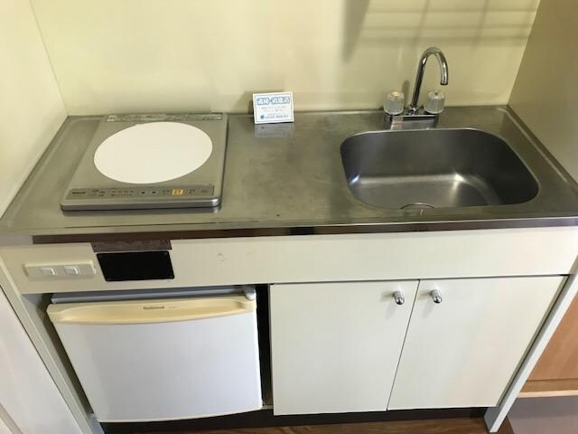 物件内観写真3　(一人暮らしに最適なキッチン)