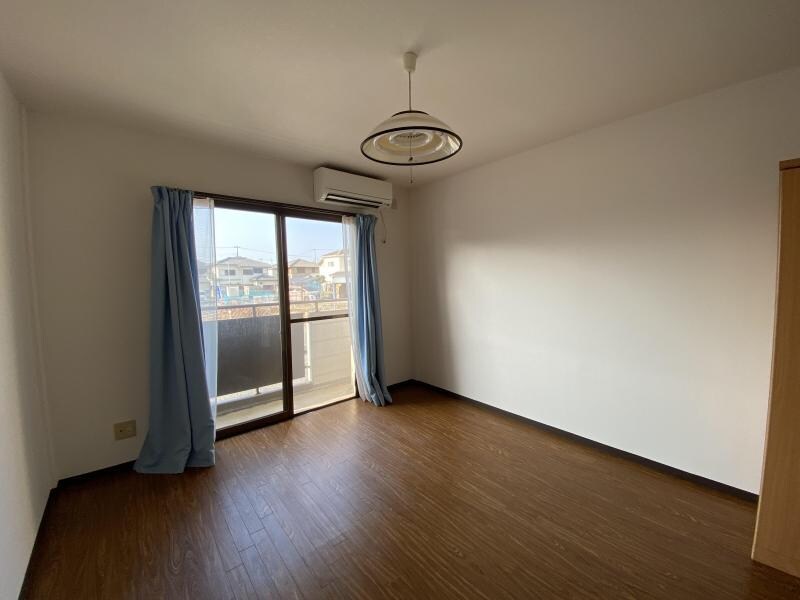 物件内観写真9　(居間)