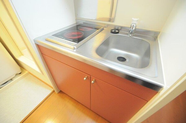 キッチン(電熱タイプのコンロが２口)