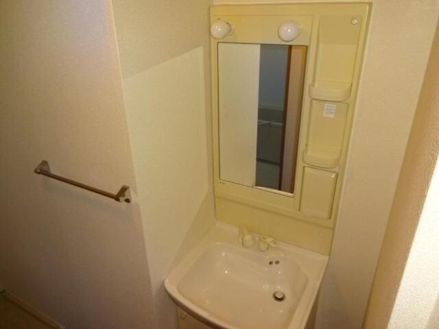 物件内観写真6　(洗髪洗面化粧台)