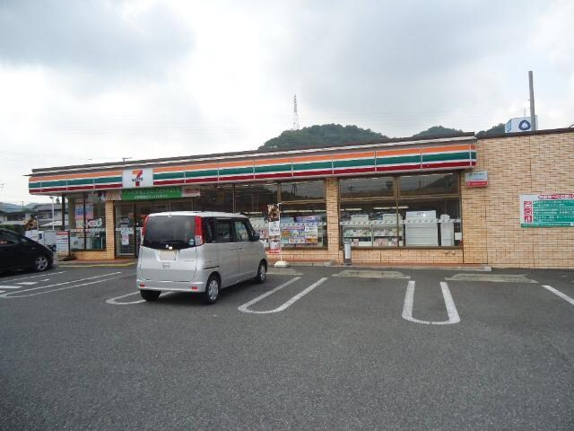 物件内観写真18　(セブンイレブン姫路青山４丁目店まで450ｍ)
