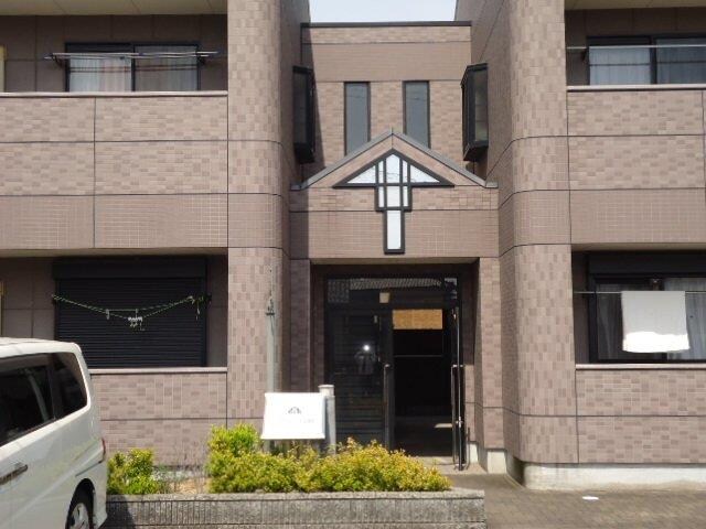 物件外観写真2　(外観写真（昼）)