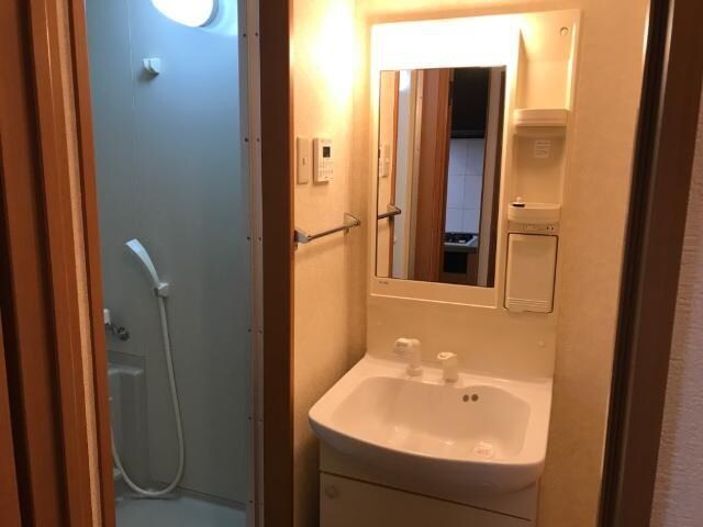 物件内観写真7　(洗髪洗面化粧台)