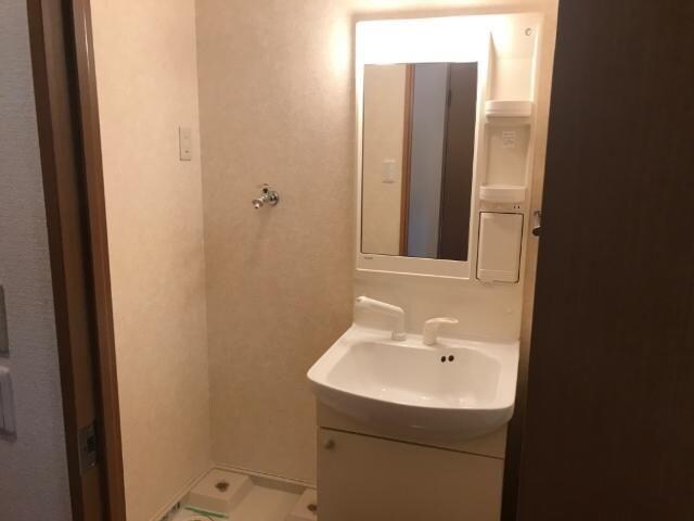 物件内観写真7　(洗面)