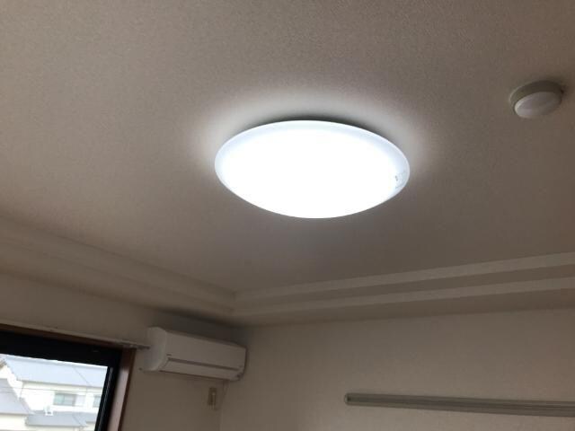 物件内観写真15　(シーリングライト)