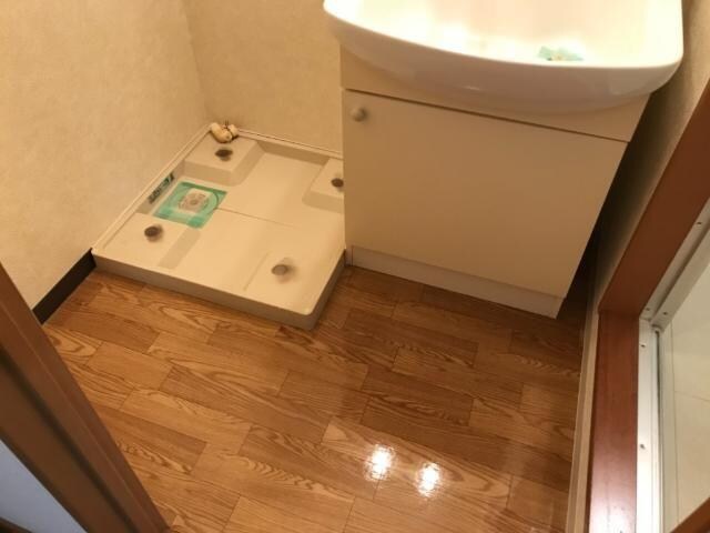 物件内観写真15　(脱衣所)