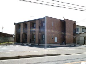 レオネクスト片山外観写真