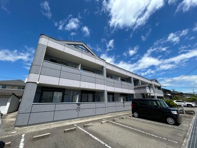 物件外観写真1　(外観写真（昼）)