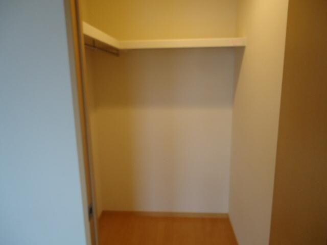 物件内観写真8　(収納)
