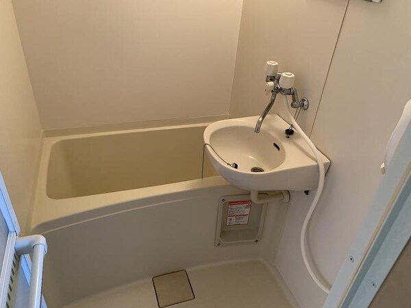 バス／シャワールーム等(バス、トイレ別です。)