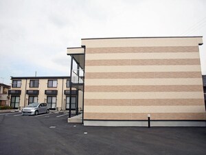 レオパレスヴィラ東加古川外観写真