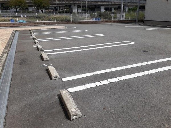 駐車場・駐輪場