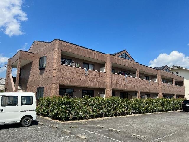 物件外観写真1　(外観写真（昼）)