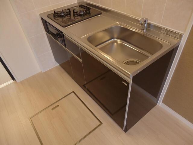 物件内観写真3　(システムキッチン)