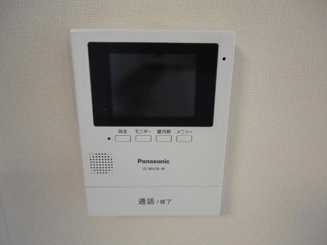 物件内観写真11　(カメラ付インターホン)