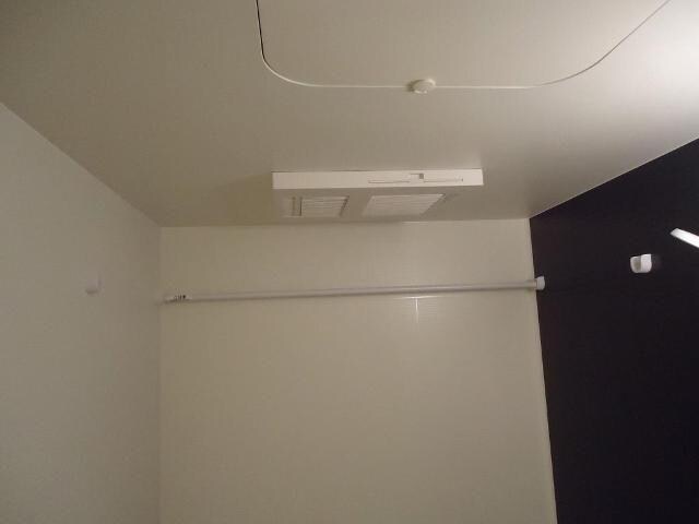 物件内観写真14　(浴室乾燥機)