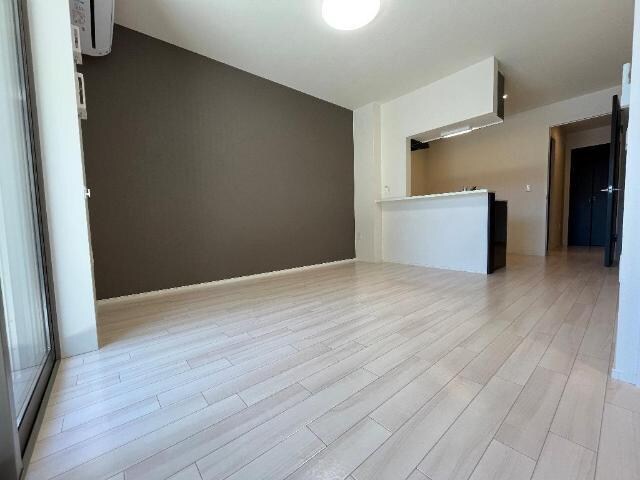 物件内観写真16　(リビング)