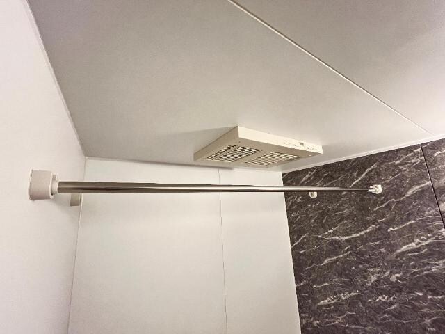 物件内観写真17　(浴室乾燥機)
