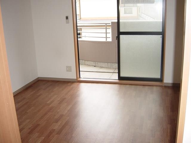 物件内観写真13　(洋室)