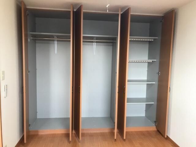 物件内観写真7　(収納)