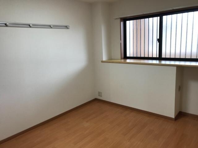 物件内観写真12　(寝室)