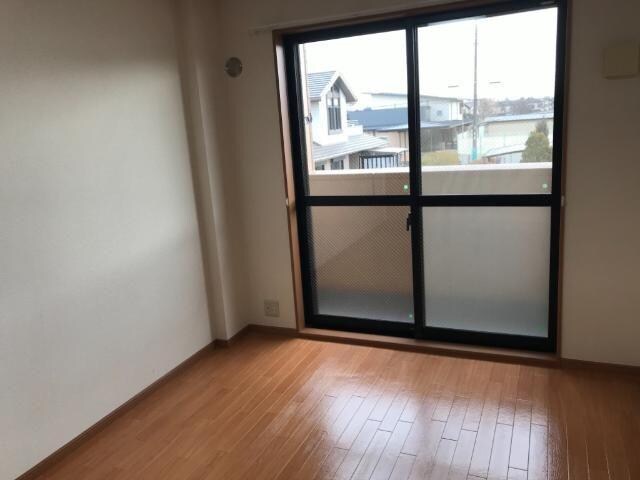 物件内観写真14　(室内)