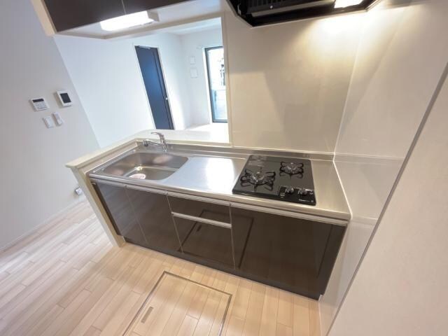 物件内観写真3　(システムキッチン（イメージ）)