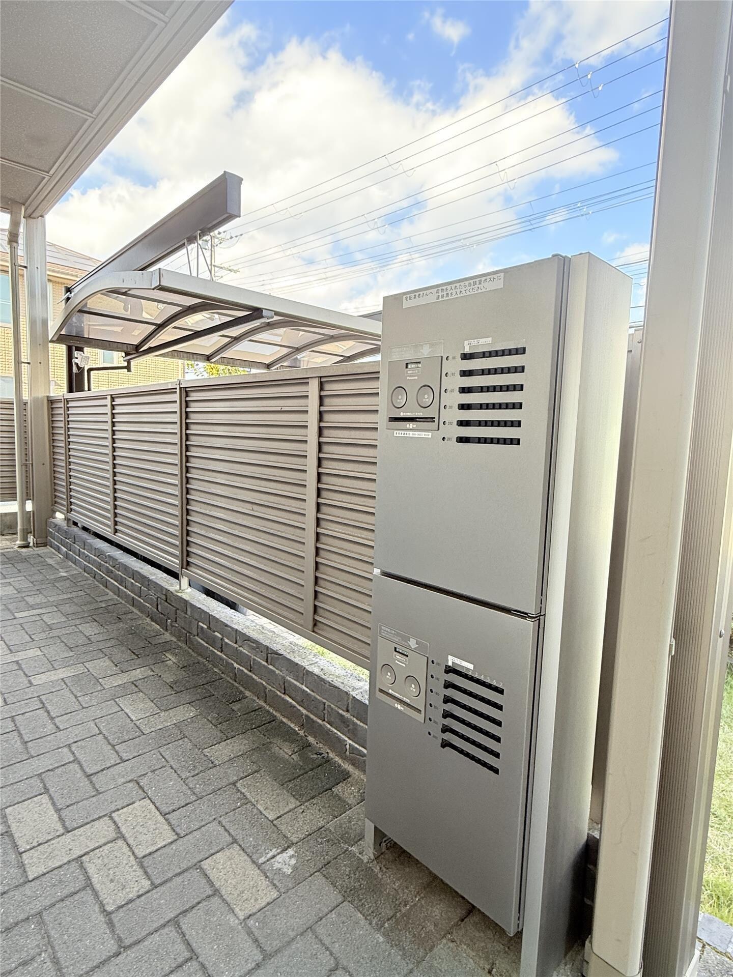 物件内観写真11　(宅配ボックス)