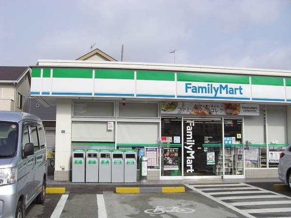 居室(ファミリーマート白水店まで350m)