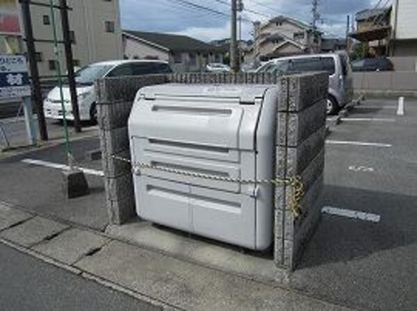 駐車場・駐輪場