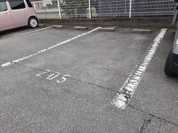 駐車場・駐輪場