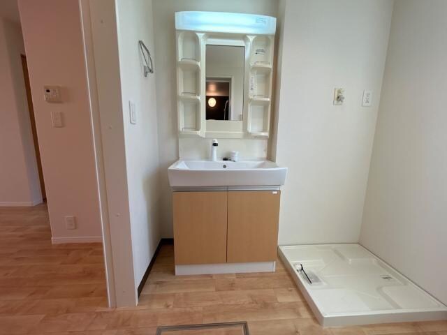 物件内観写真7　(洗面)