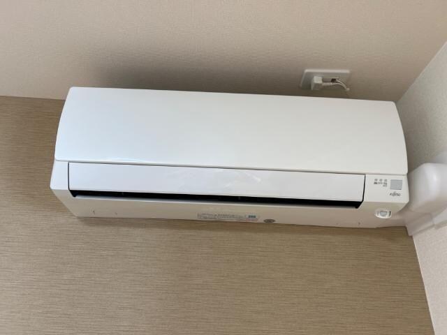 物件内観写真9　(エアコン)