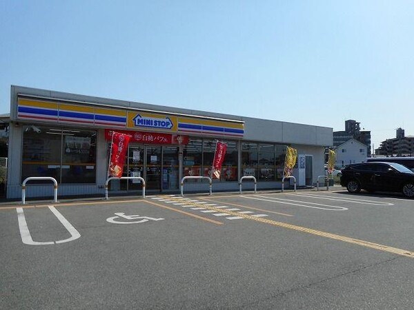 居室(ミニストップ明石魚住町店まで230m)