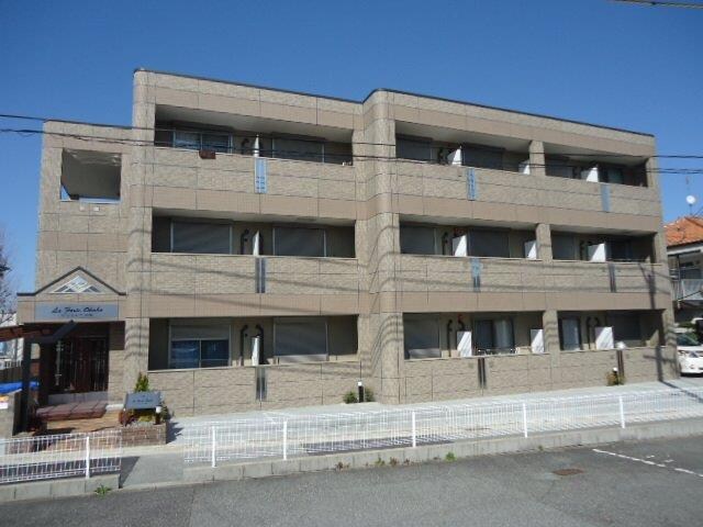 物件外観写真1　(外観写真（昼）)