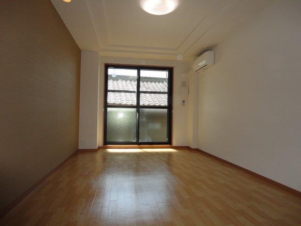 居室(洋室(参照))