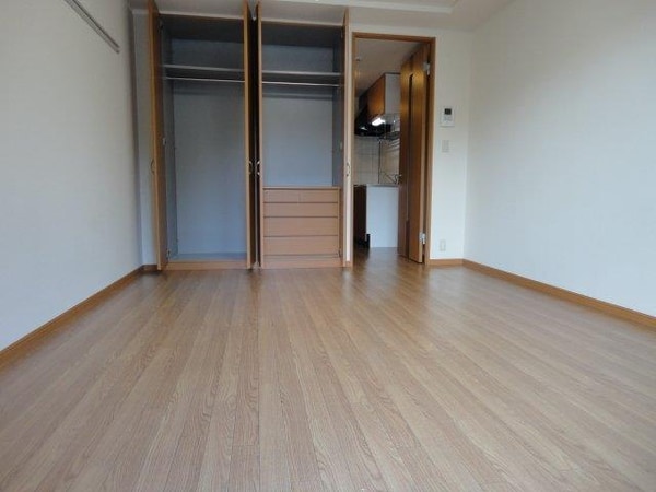 居室(洋室(参照))