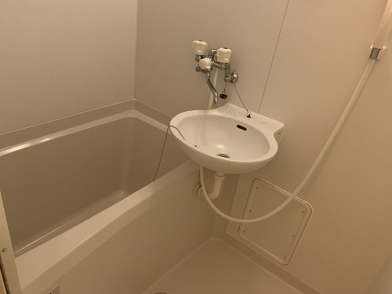 物件内観写真5　(浴室換気乾燥機)