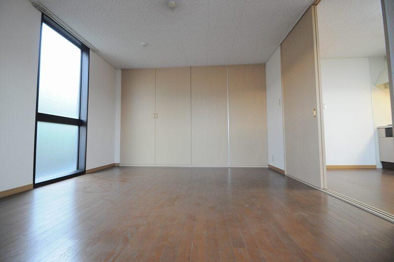 物件内観写真3　(日当たり・風通し良好！)