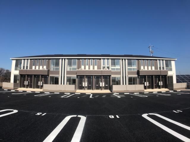 物件外観写真2　(外観写真（昼）)